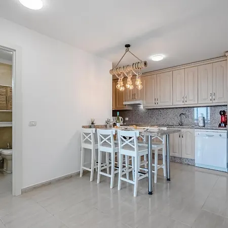 Pambnb - Sea Breeze Duplex Arenal Apartment *